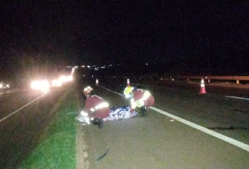 Ciclista é atropelado por Honda Civic, na BR-163, em Dourados e morre