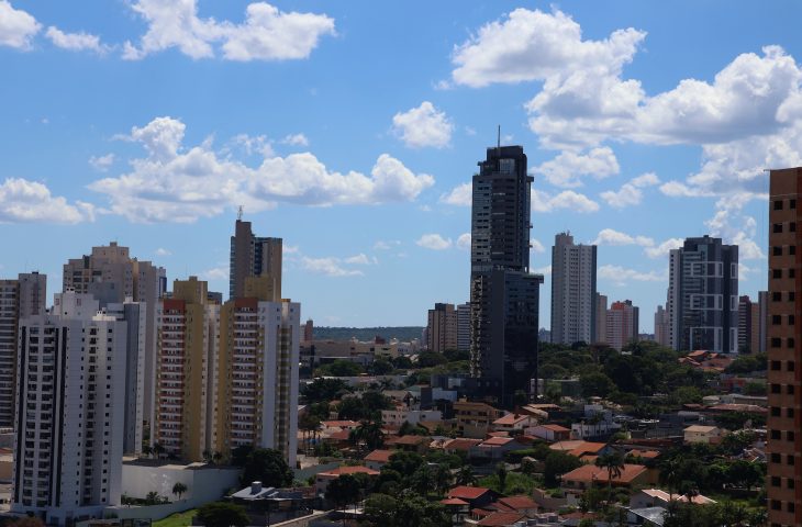 Quarta-feira tem previsão de tempo firme, com sol e variação de nebulosidade em MS