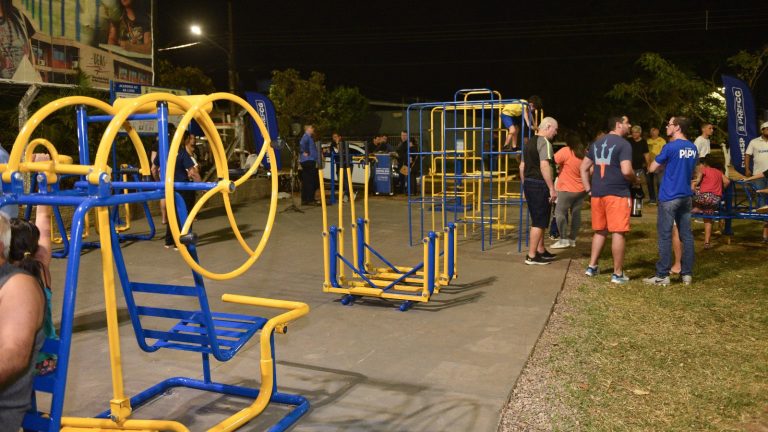 Academia ao Ar Livre é inaugurada no Bairro Cohafama; a 15ª entregue pela Prefeitura