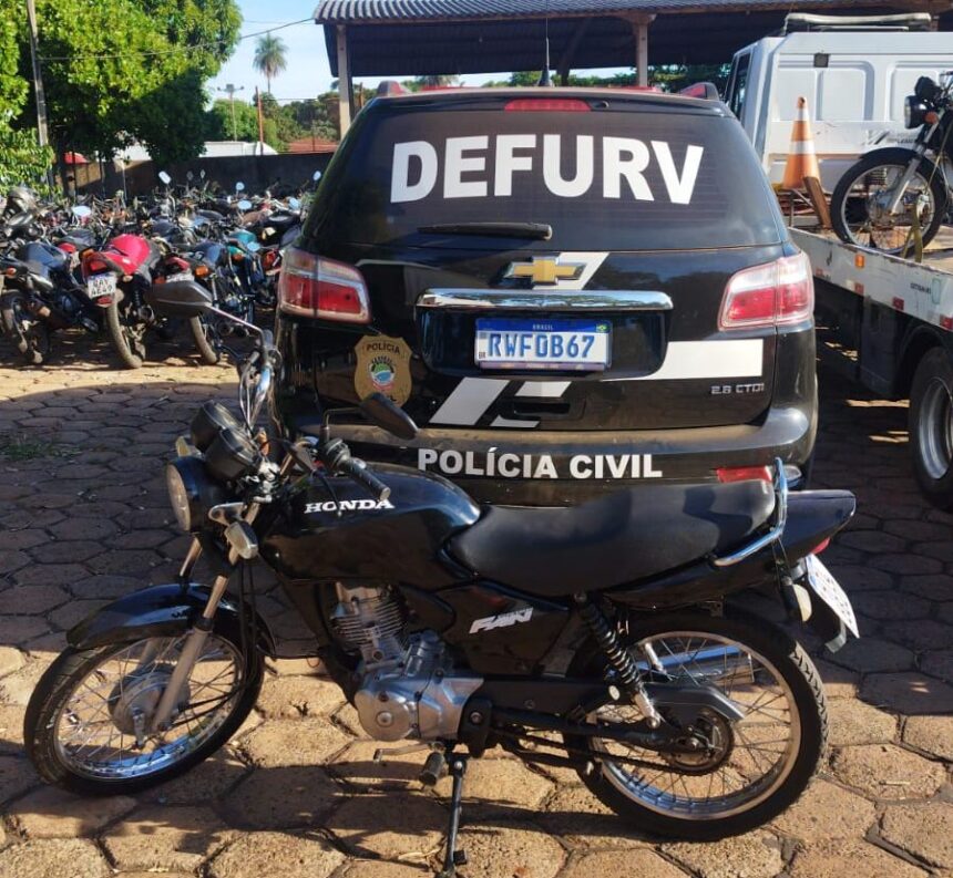 Moto adulterada é encontrada no Jardim Tijuca e polícia identifica criminosos