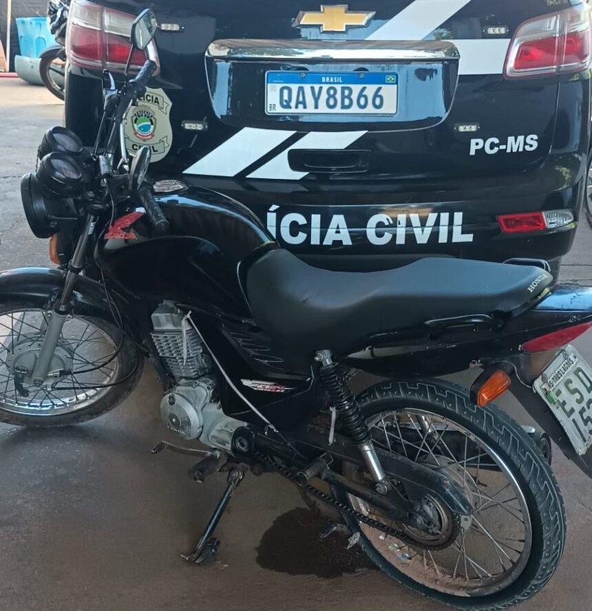 Polícia recupera moto furtada de uma pessoa idosa e prende em flagrante receptador