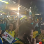 Adriane lança pré-campanha com todos de verde e amarelo “sem a presença do Capitão, mas com o General”