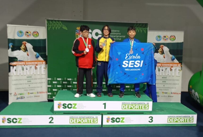 Aluno da Escola Sesi conquista bronze no Sul-Americano de karatê na Bolívia