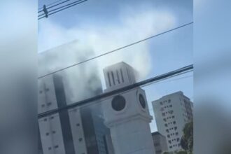 Fumaça no relógio da Calógeras