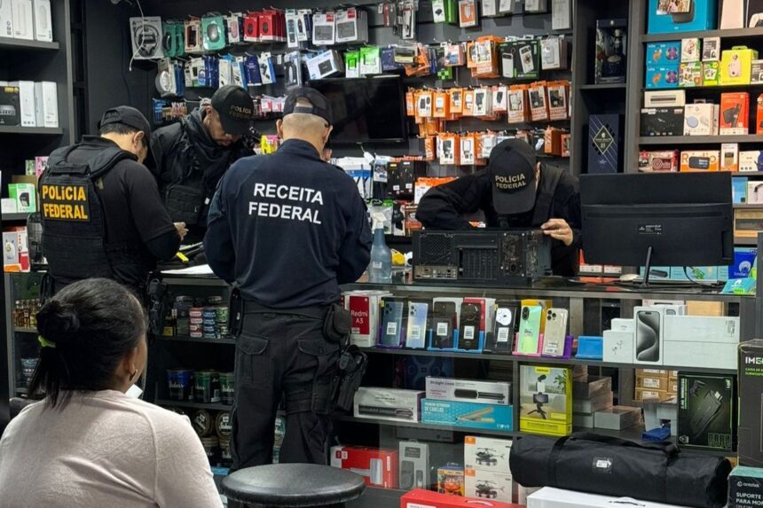 Operação Relutância desarmou esquema de revenda de cigarros eletrônicos ilegais em estados braisleiros. (Foto: Receita Federal/PF)