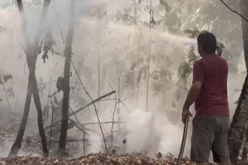 Produtores e moradores se uniram a bombeiros para combater incêndios em Sorriso. (Foto: Reprodução)