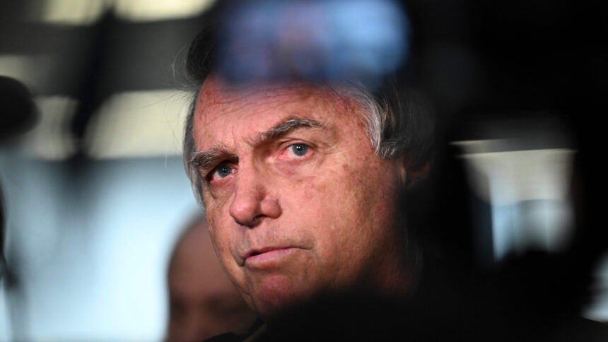 TSE caminha para tornar Bolsonaro inelegível por uso da Presidência para deslegitimar eleições