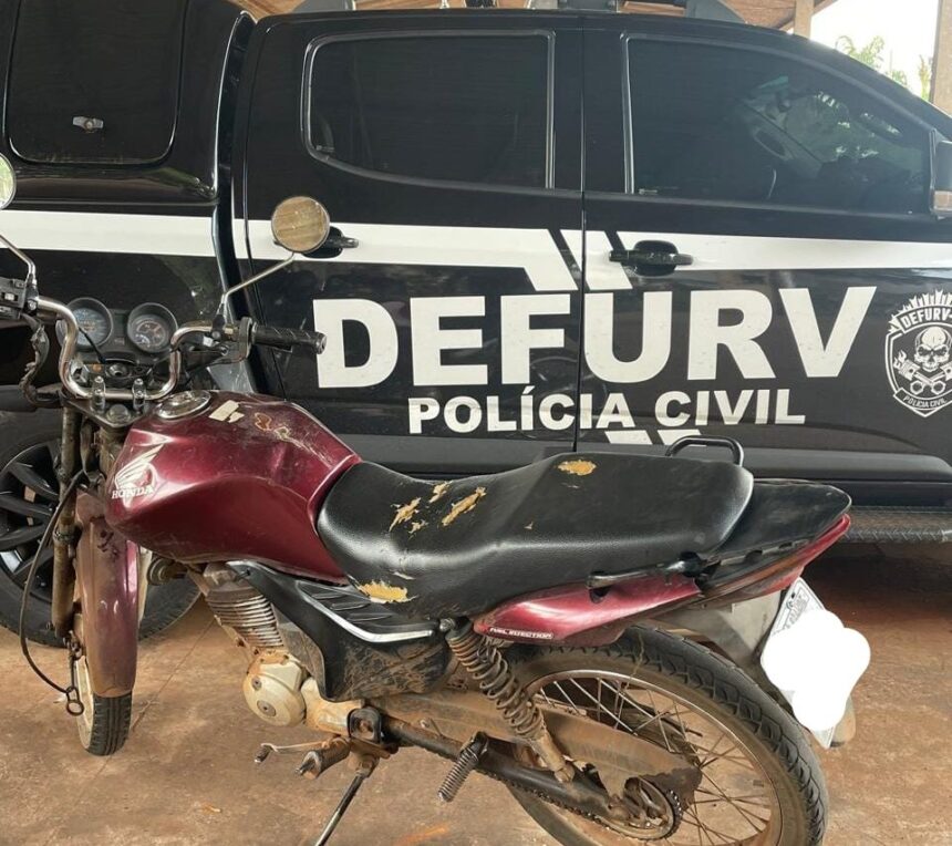 Dois são flagrados com moto BOB adulterada e com placa falsa pela Ernesto Geisel