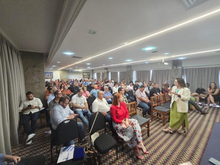 Primeira infância é debatida em Seminário de Vereadores na fronteira