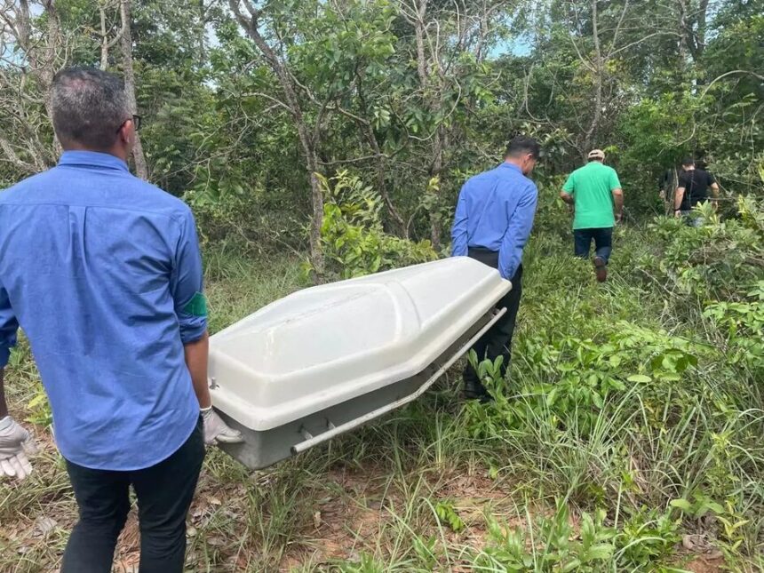 Corpo em decomposição encontrado por mulher em mata é de homem sumido há 6 meses