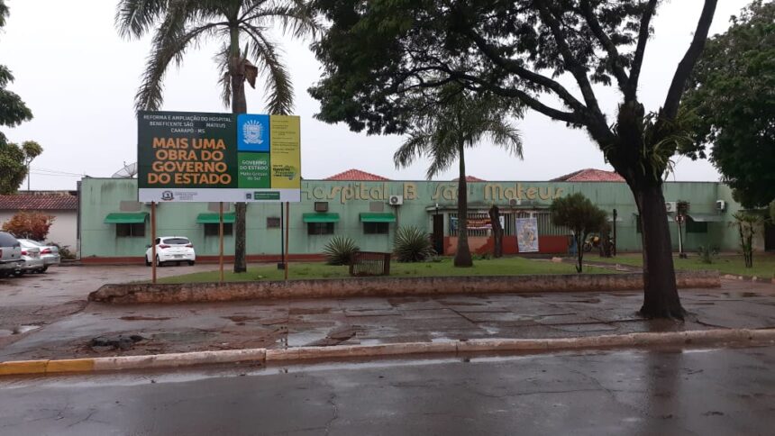 Hospital de Caarapó onde criança tentou ser reanimada após afogamento. (Foto: Reprodução/SESMS)